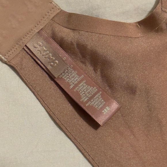 SKIMS ULTIMATE PUSH UP BRA - Picture 2 of 3